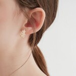 Náušnice s čirými zirkony ve tvaru obilných klásků – elegantní přírodní design, Zlatá