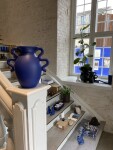 Ferm LIVING Keramická váza Verso Bright Blue, modrá barva, keramika