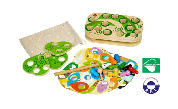 Chytání housenek dřevěná motorická stolní hra magnety