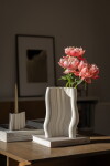 Ferm Living Kameninová váza Moire Off-white 30 cm, bílá barva, keramika