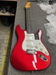 Fender American Vintage II 1965 Stratocaster Round-Lam RW CAR (použité