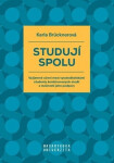 Studují spolu