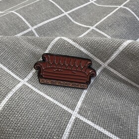 Pinarna.cz Slavný gauč ze seriálu