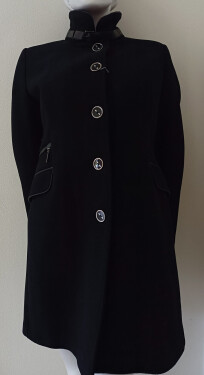 Dámský kabát na knoflíky M49032 - Riverine černá 40