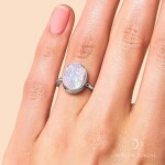 Royal Fashion stříbrný prsten GU-DR23090R-SILVER-MOONSTONE Velikost: 5 (EU: 49-50)