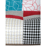 Křeslo houpací, potah patchwork látka, dřevěné nohy, masiv kaučukovník