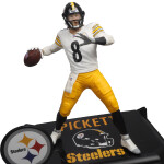 McFarlane Figurka Kenny Pickett Pittsburgh Steelers NFL Chase