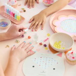 Meri Meri Dětské samolepky na nehty Kitten Club – 200 ks, bílá barva, plast, papír