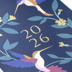 Busy B Nástěnný kalendář pro páry Birds 2026, modrá barva, papír