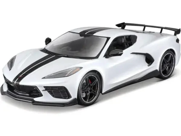Maisto Chevrolet Corvette Stingray Coupe (High Wing) 2020 bílá