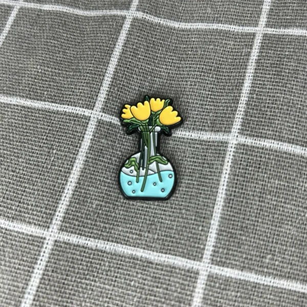 Pinarna.cz Žluté kytičky ve zkumavce