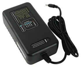 Godox C26 / Nabíječka baterií / pro blesk AD600Pro / LED indikátor / 100–240 V (C26)