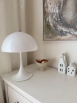 Louis Poulsen 5744172655 - Louis Poulsen Stolní lampa Panthella 320 Opal White, bílá barva, plast