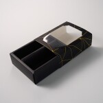 Cake star Krabička na makronky černá se zlatým rámečkem 15,5x12,5x5,2 cm (na 10 kusů)