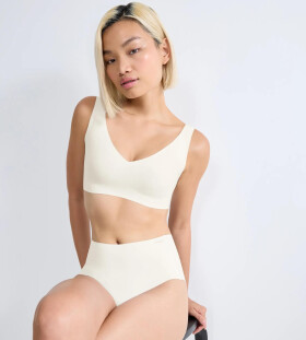 Dámská podprsenka ZERO Feel 2.0 Bralette - WHITE - bílá 00GZ - SLOGGI SILK WHITE XS