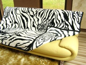 Hřejivé teplé luxusní deky z akrylu zebrové barvy Šířka: 160 cm | Délka: 210 cm