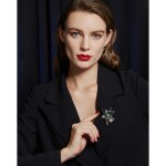 Luxusní brož Swarovski Elements Nuria - květina, Modrá