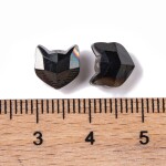 Skleněné korálky - broušená kočka - různé varianty - 8,5 x 8,5 x 5 mm - 1 ks Barva: Černá