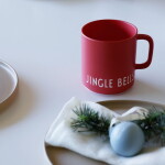 DESIGN LETTERS Porcelánový hrnek Jingle Bells 300 ml, červená barva, porcelán