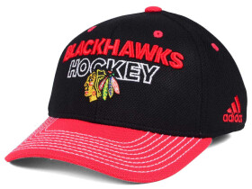 Pánská Kšiltovka Chicago Blackhawks adidas NHL Locker Room Structured Flex Cap Velikost: S/M