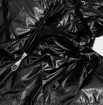 Lesklá černá dámská bunda kapucí (B9575) odcienie czerni
