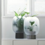 GEJST Designový obal na květináč Nebl Big Black, černá barva, sklo, keramika