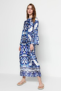 Trendyol Modré saténové povrchové etnické vzorované večerní šaty