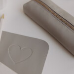 Eulenschnitt Podložka na pracovní stůl Heart Grey 80 x 40 cm, šedá barva, textil