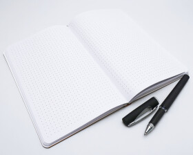 Notes tečkovaný A5 Slon