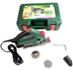 BOSCH PST 900 PEL / Okružní minipila / 620 W / 6400 ot-min. / Průměr 65 / Hloubka řezu 16 mm (06033B3000)