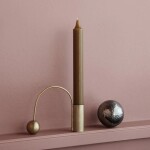 Ferm Living Kovový svícen Brass Balance Candle Holder, zlatá barva, kov