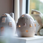 Det Gamle Apotek Keramický svícen Easter Jouyful Egg Beige, béžová barva, keramika