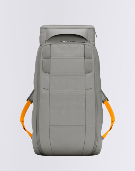 Batoh Db Hugger Backpack 30L Sand Grey