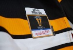 Mitchell & Ness Pánský dres Boston Bruins NHL Bobby Orr #4 1971-72 Velikost: L
