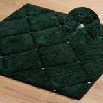 DumDekorace Luxusní koberec CHIC s krystaly - smaragdově zelený Šířka: 60 cm | Délka: 90 cm