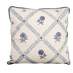 Strömshaga Vyšívaný povlak na polštář Lovisa Blue/White 45 × 45 cm, modrá barva, textil