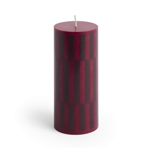 HAY Svíčka Column Candle S Wine and Bordeaux 60 h, červená barva, vosk