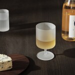 Ferm Living Sklenice na víno Ripple Frosted 270 ml – set 2 ks, bílá barva, sklo