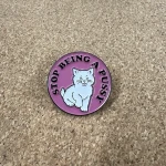 Pinarna.cz Stop being a pussy / Přestaň být koťa**o - bílá kočička