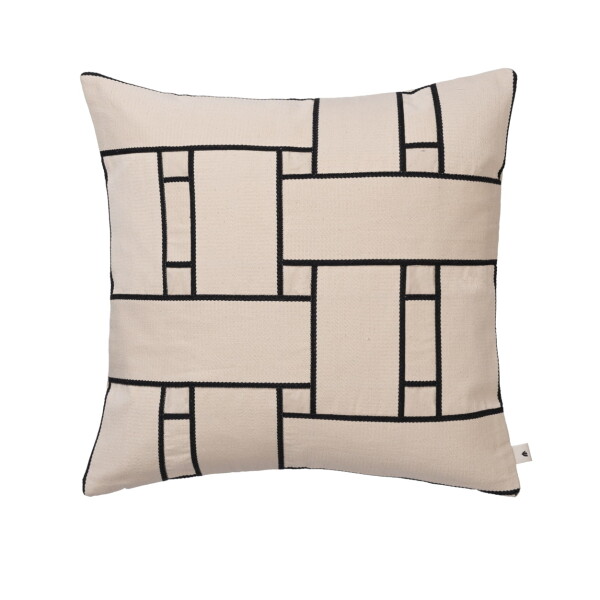 Ferm Living Povlak na polštář Lattice Offset Off-white/Black 50 × 50 cm, krémová barva, textil