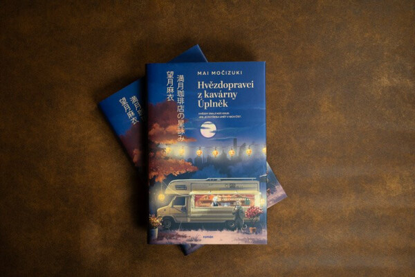 Hvězdopravci z kavárny Úplněk - Mai Močizuki