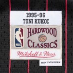 Mitchell & Ness Pánský dres Chicago Bulls NBA Toni Kukoc #7 1995-96 Swingman Pinstripe Velikost: S