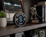 Mustang Puk Seattle Kraken NHL Bolt