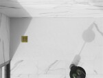 MEXEN/S - Stone+ čtvercová sprchová vanička 160 x 100, bílá, mřížka zlatá 44101016-G