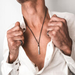 Pánský náhrdelník Harald - Totem bojovníka s runami, Stříbrná 60 cm