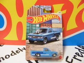 10/23 Long Blistr CUSTOM '72 CHEVY LUV Hot Wheels