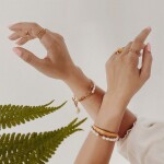 Perlový náramek Lucia Gold - chirurgická ocel, Zlatá 16 cm + 3 cm (prodloužení) Bílá