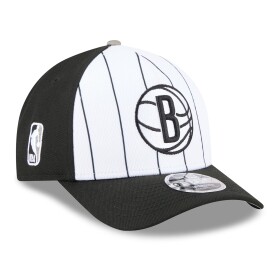 New Era Pánská kšiltovka Brooklyn Nets NBA 2025-26 Tip-Off 9FORTY M-Crown A-Frame Snapback