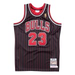 Mitchell & Ness Pánský dres Chicago Bulls NBA Michael Jordan #23 1996-97 Authentic Pinstripe Velikost: XL