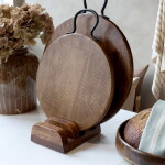 Chic Antique Dřevěný stojánek na prkénka Walnut, přírodní barva, dřevo